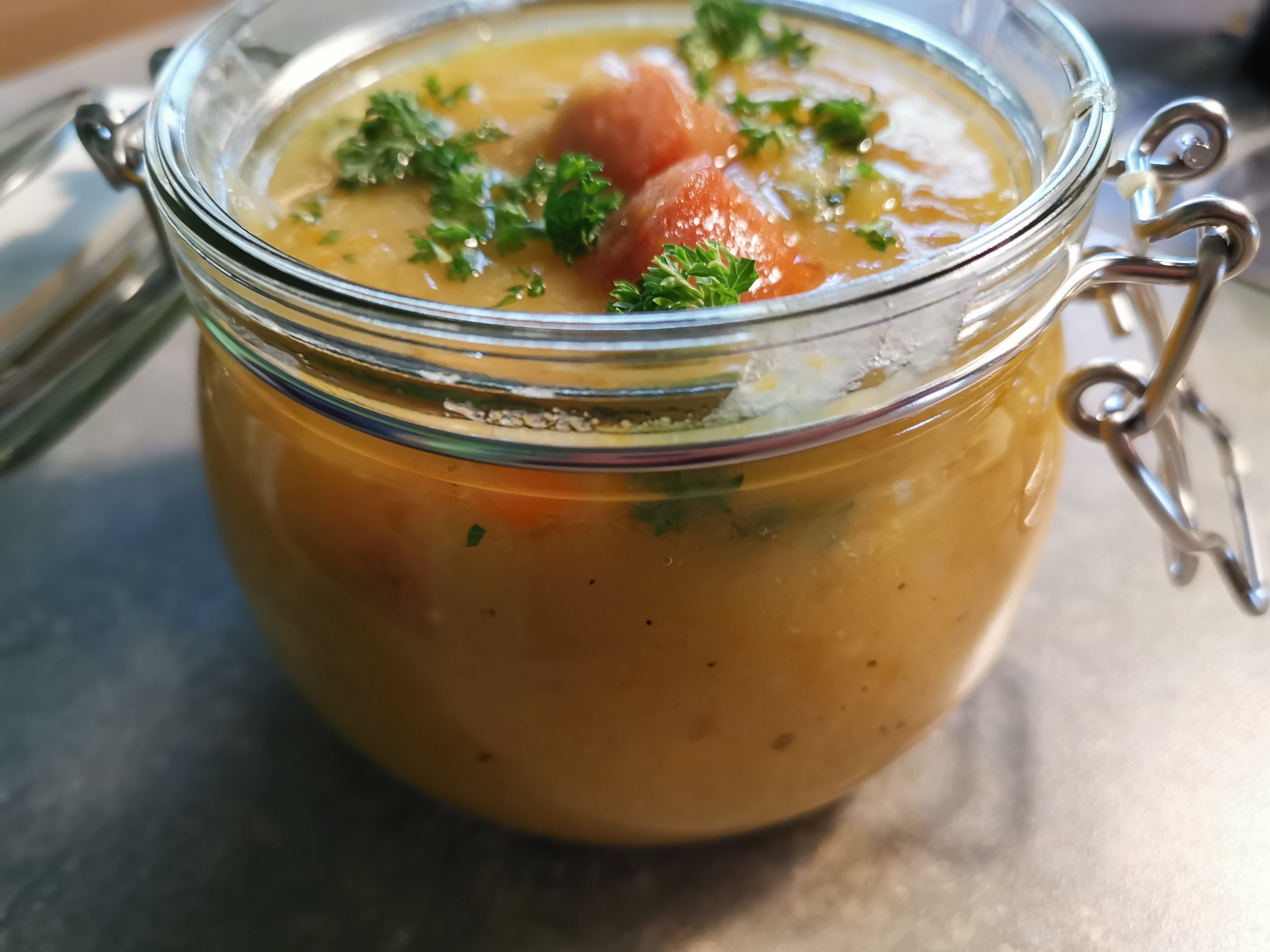Kartoffelsuppe-to-go-Rezept-Karla-Gast Kartoffelsuppe to go