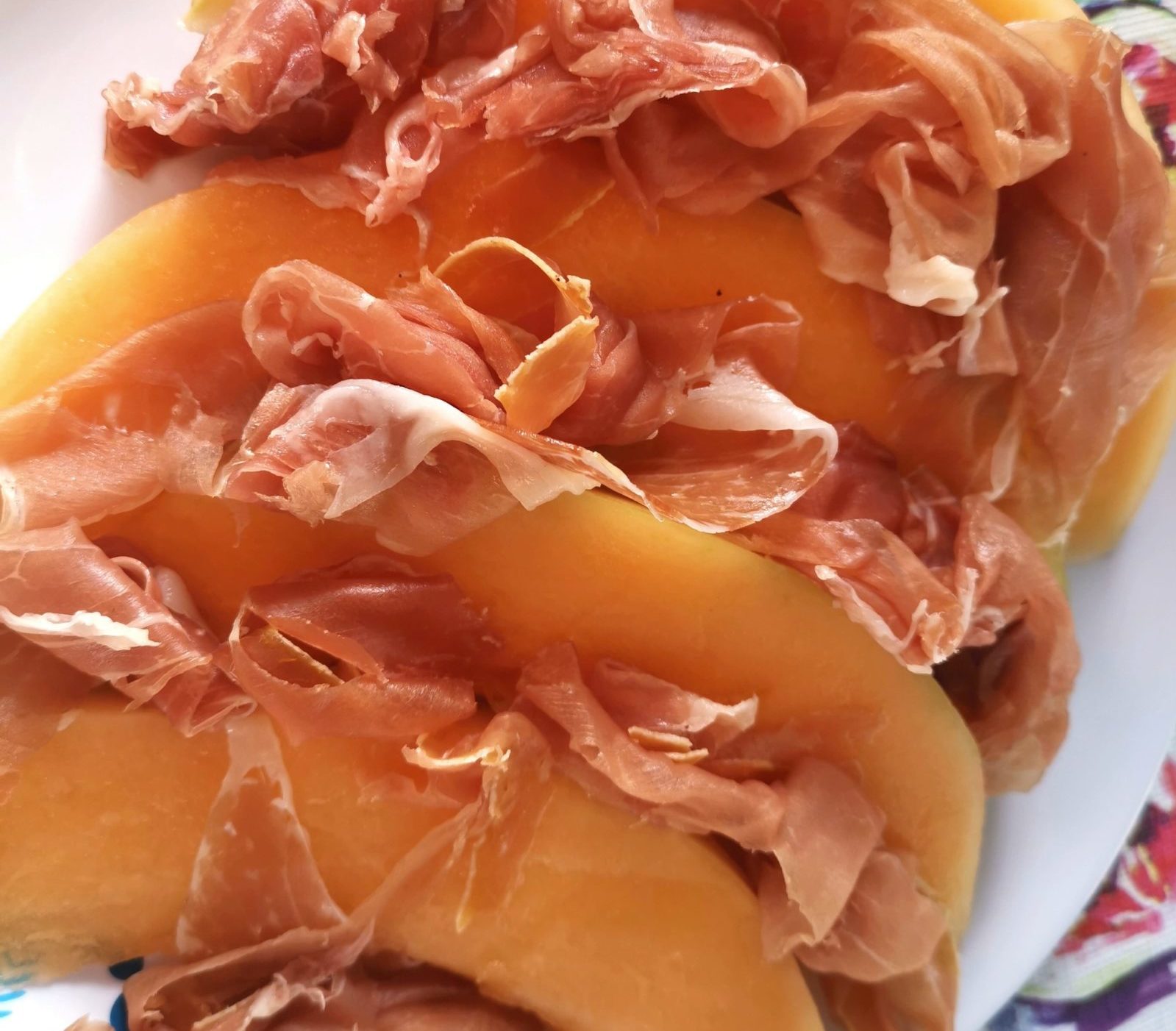 Parmaschinken mit Cantaloupe Melone - Hexen-kochen-praktisch Parmaschinken mit Cantaloupe Melone - Hexen-kochen-praktisch