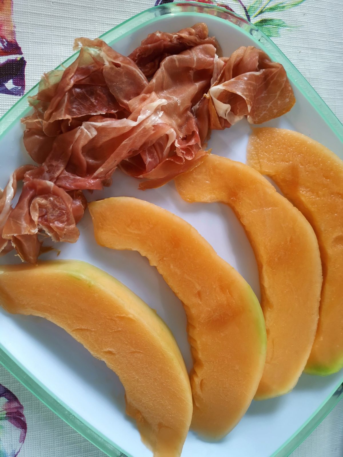 Parmaschinken mit Cantaloupe Melone - Hexen-kochen-praktisch
