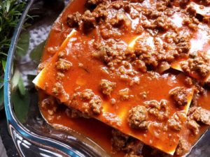 Lasagneplatten mit Bolognese