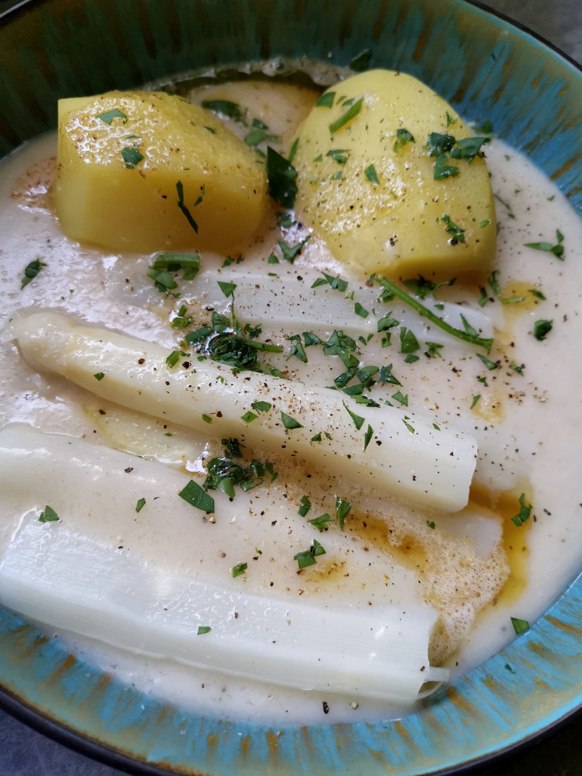 Spargel-mit-Bechamél-Sauce-Rezept-Karla-Gast Spargel mit Bechamél Sauce