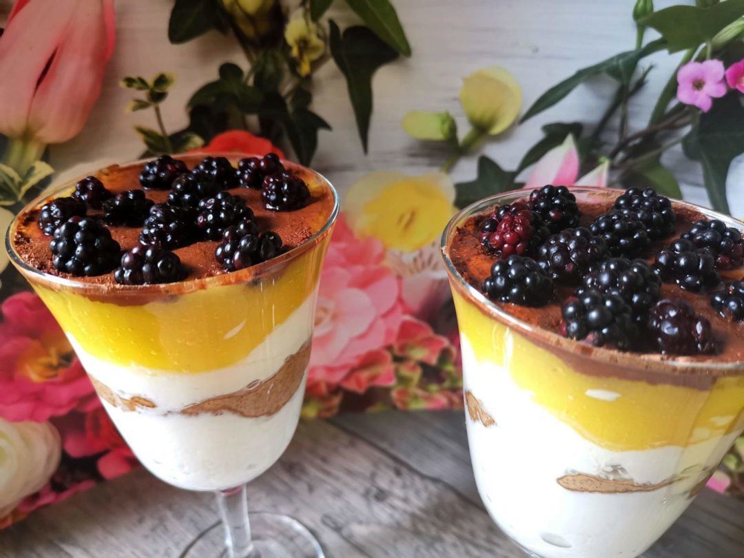 Tiramisu-mit-Mango-und-Mandelmus-Rezept-Karla-Gast Tiramisu mit Mango und Mandelmus