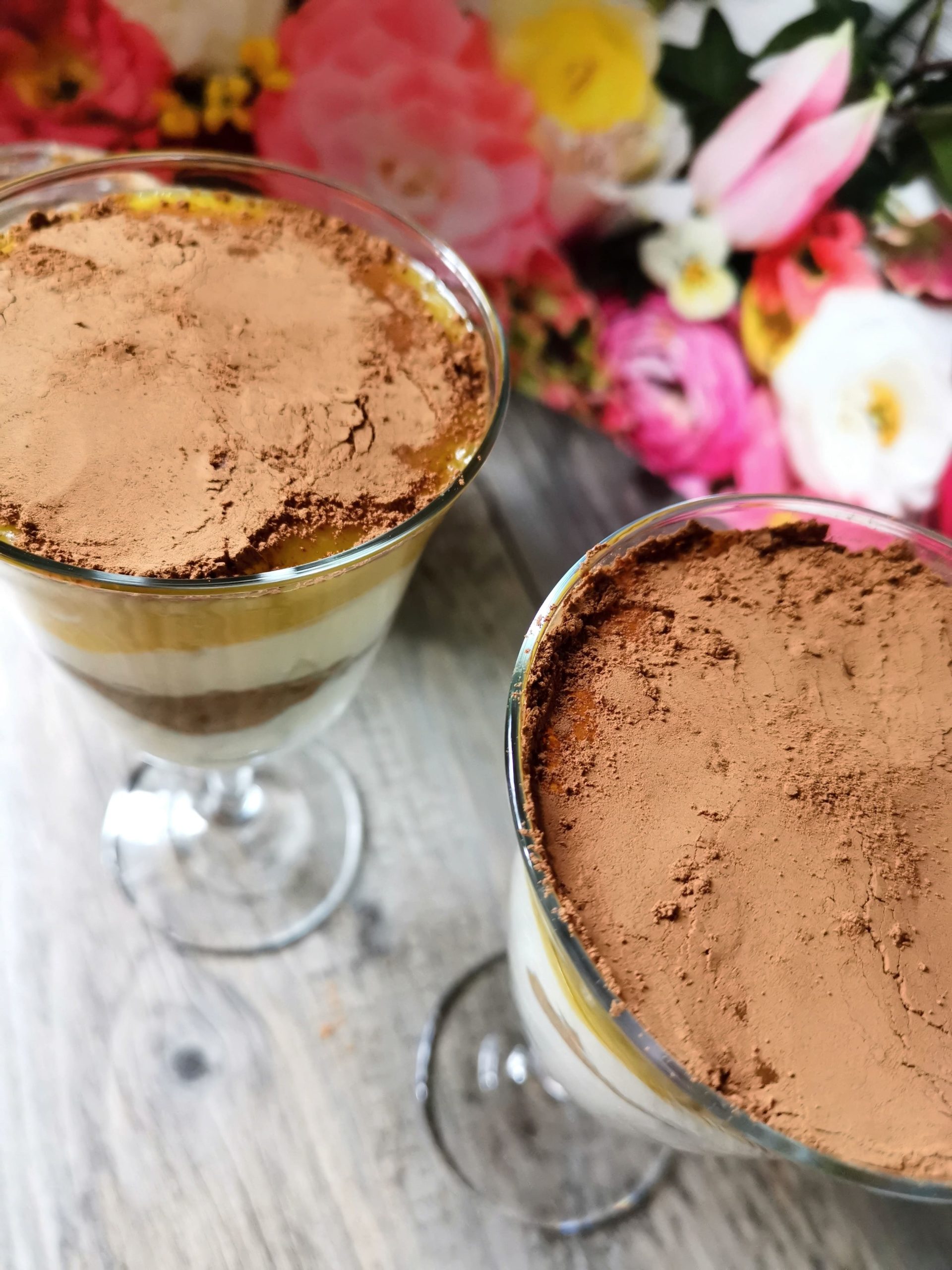 Tiramisu-mit-Mango-und-Rohkakao-Rezept-Karla-Gast Tiramisu mit Rohkakao