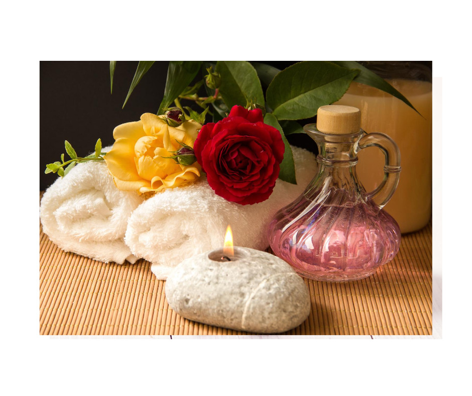 Kopie von Kopie von Oldlace Floral Sale Facebook Post